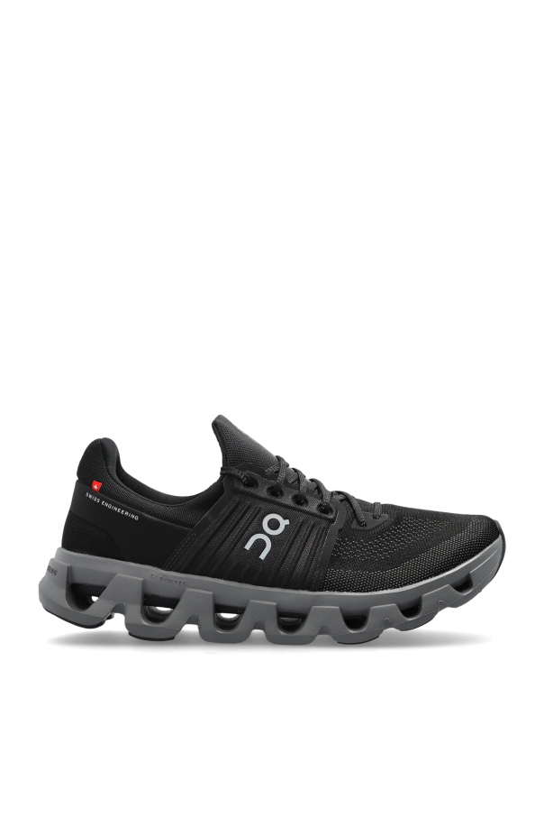 Sports shoes "Cloudswift 4 AD" od On