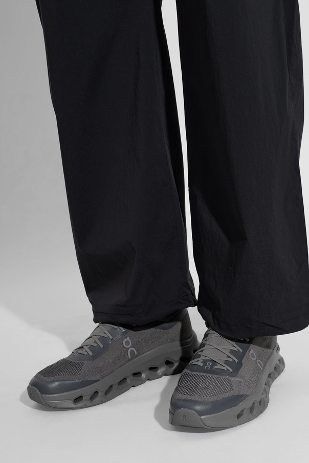 On ‘Cloudtilt Moon’ sneakers