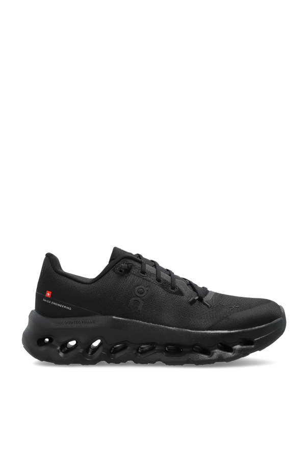 "Cloudtilt" sports shoes od On