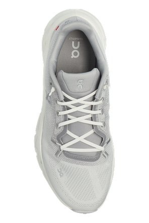 On ‘Cloudtilt’ sneakers