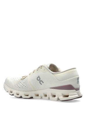 On Sports shoes "Cloud X4"