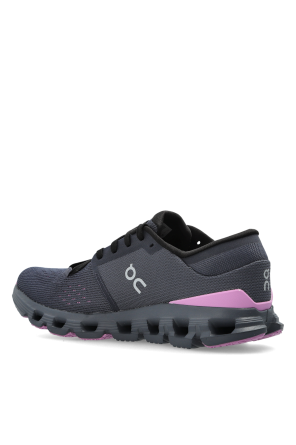 On Sports shoes "Cloud X4"
