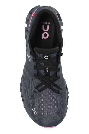 On Sports shoes "Cloud X4"