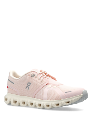 On ‘Cloud 6’ sports shoes