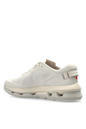 On "Cloudzone" sports shoes