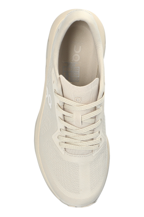 On "Cloudzone" sports shoes