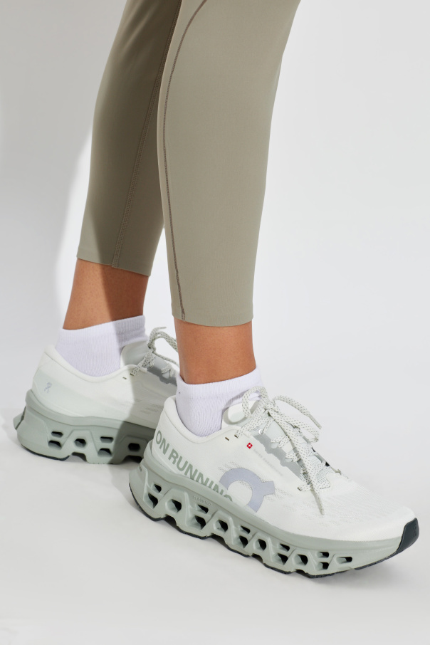 On Sports shoes "Cloudmonster 3"