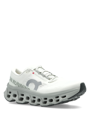 On Sports shoes "Cloudmonster 3"