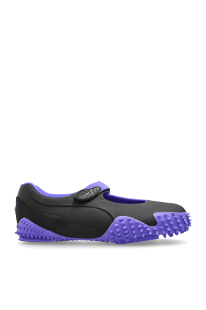 Sports shoes Mostro Fey Launch