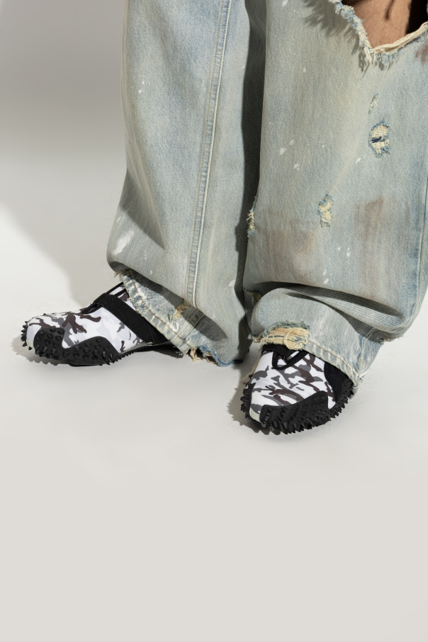 Puma Sports shoes Mostro Como