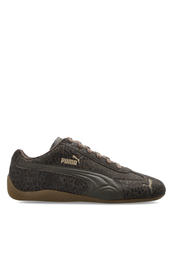 Sport shoes 