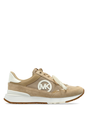 ‘Nova’ sports shoes