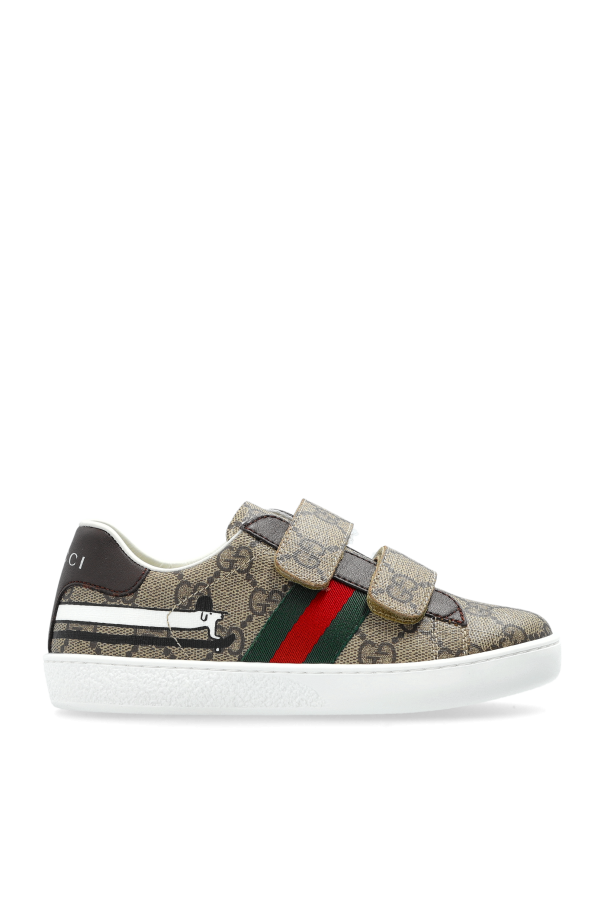 Sport shoes made of `GG Supreme` canvas od Gucci Kids