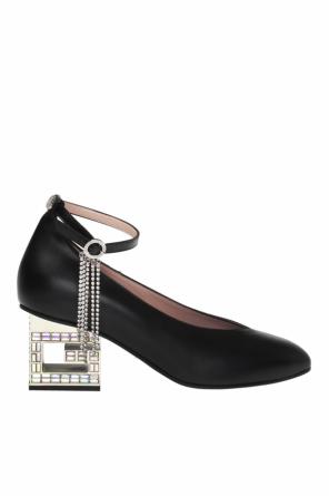 Decorative heel shoes od Gucci
