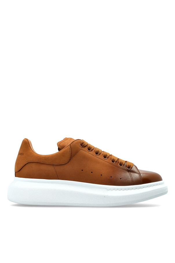 ‘Oversized’ sports shoes od Alexander McQueen