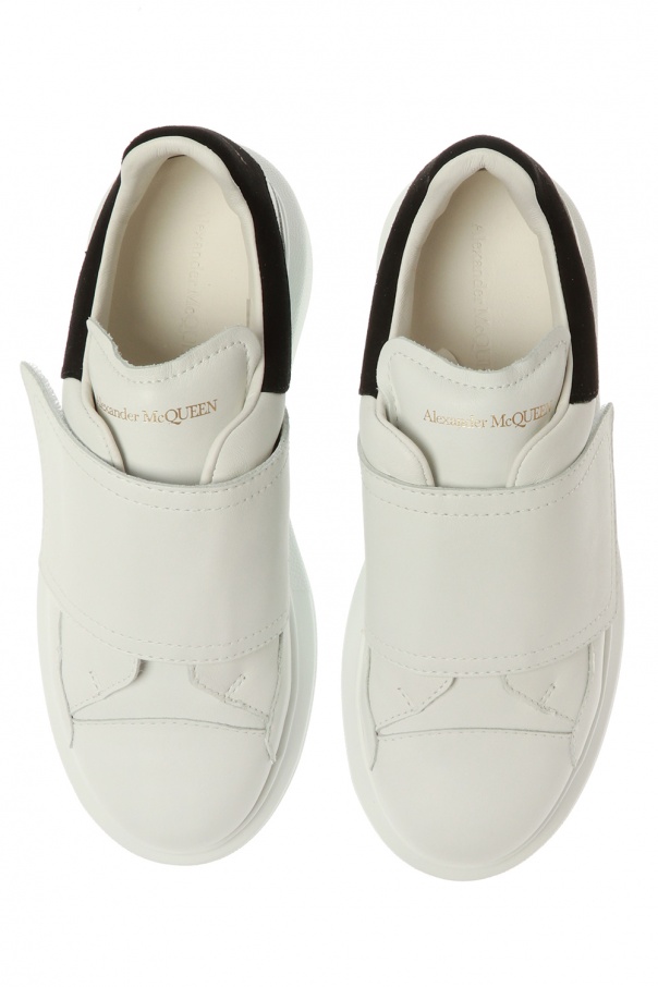 Alexander McQueen Skull Four-Ring clutch bag ‘Molly’ sneakers
