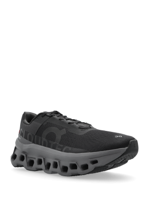 On Training shoes 'Cloudmonster'