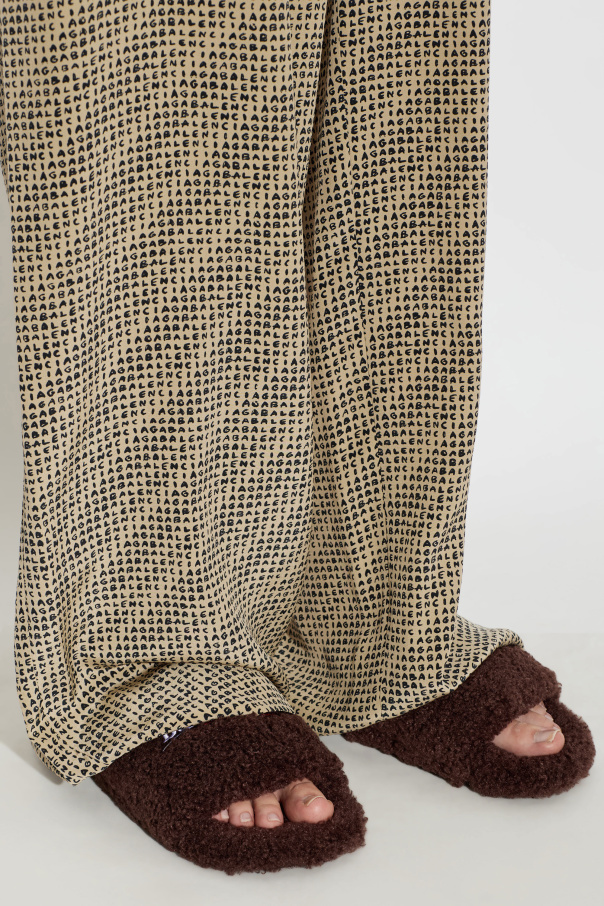 Balenciaga Chinelos ‘Furry’