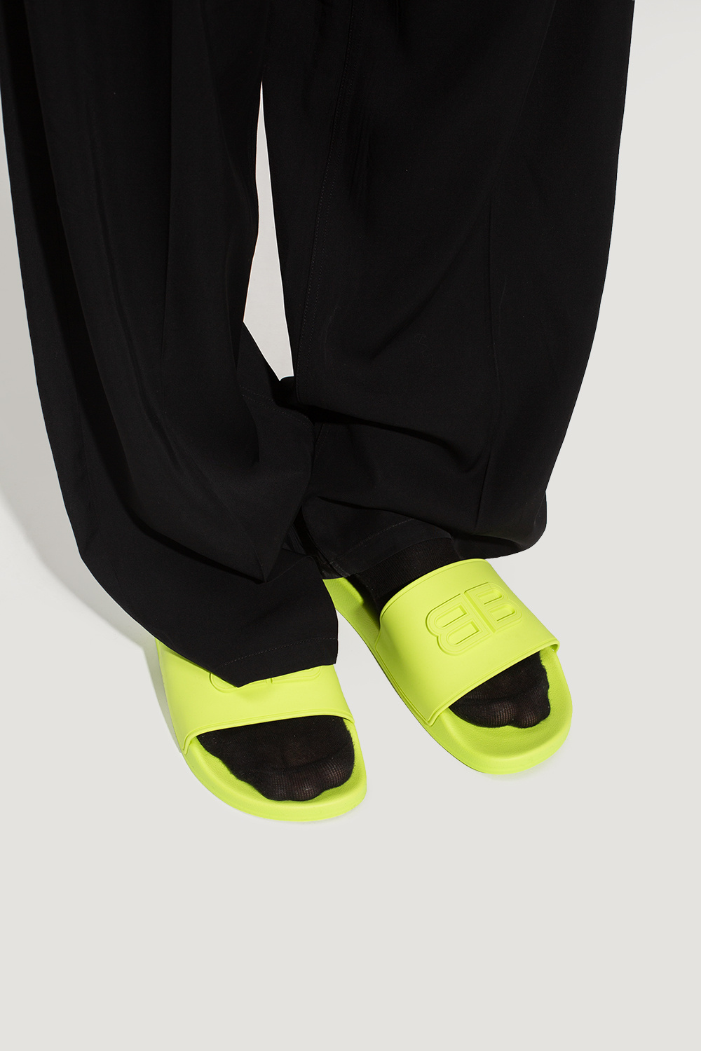 Balenciaga ‘Pool’ rubber slides