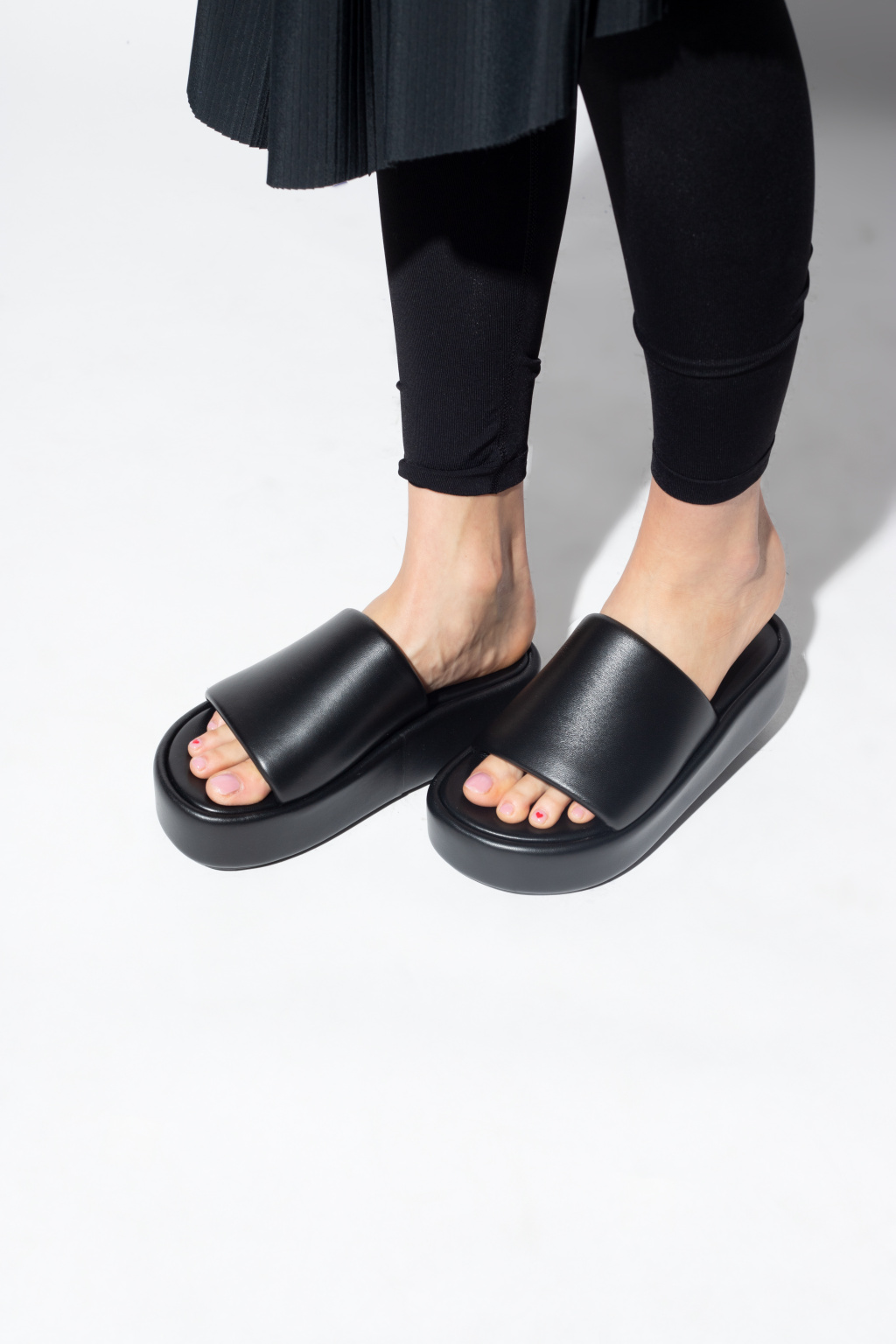 Balenciaga ‘Rise’ leather slides