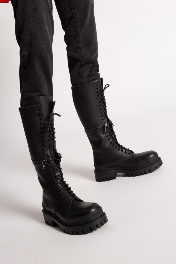 Balenciaga ‘Master’ boots