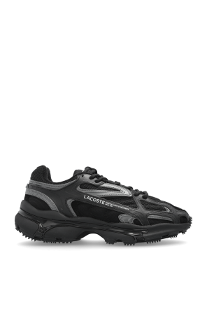 Sports shoes