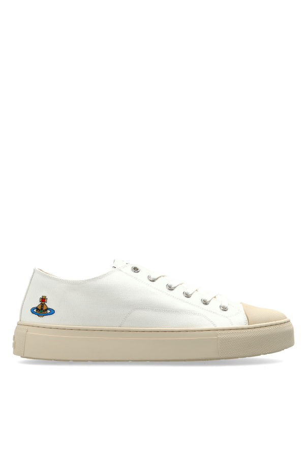 Sports shoes 
