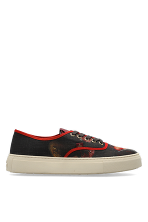 Trucker sports shoes