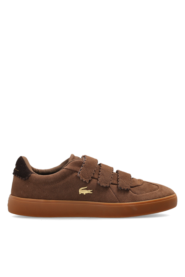 Suede sports shoes 