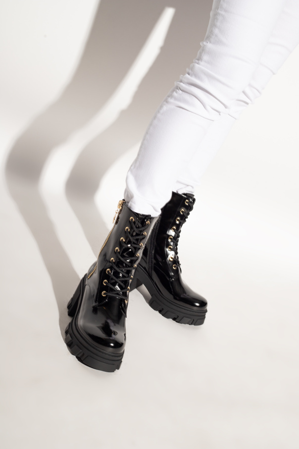 side-panel ankle boots Schwarz but we assume that the shoe will of course be sold in