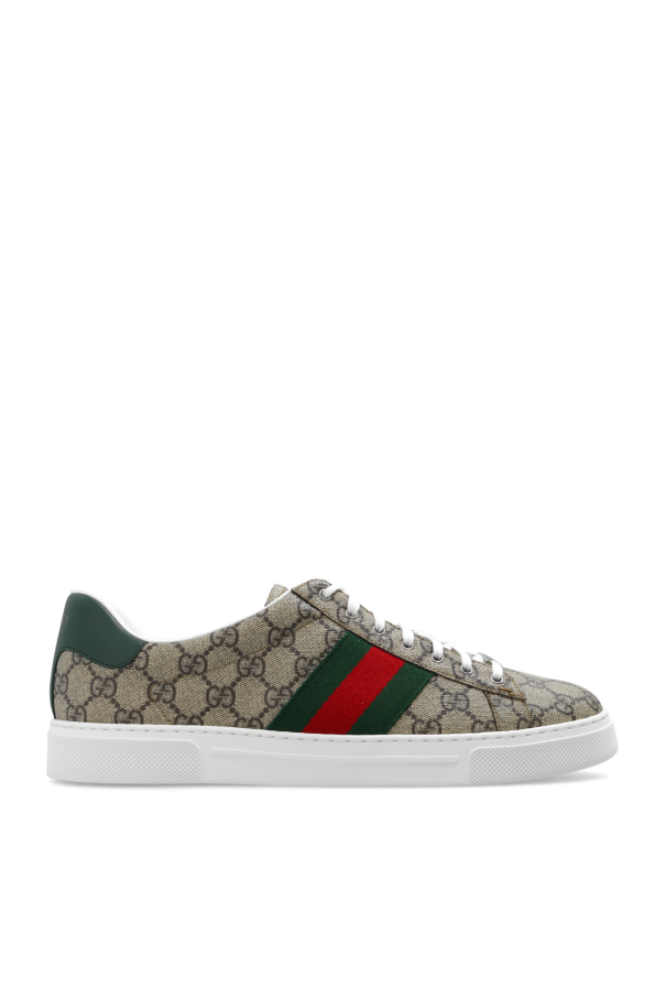 Monogrammed sneakers od Gucci