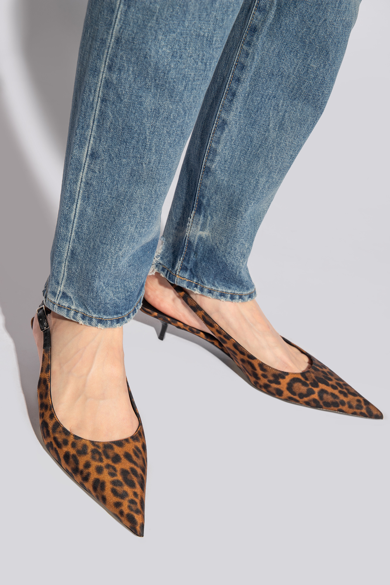 Saint Laurent Pumps with leopard print