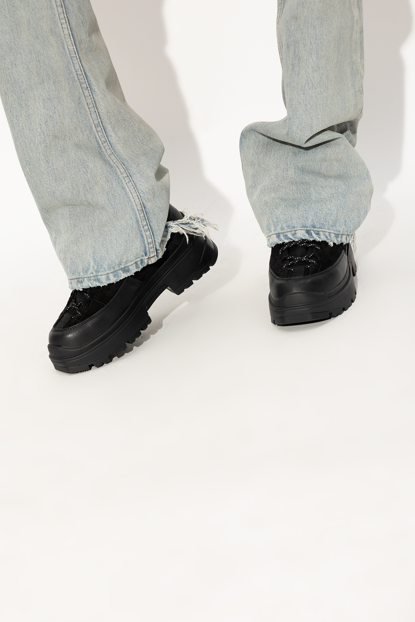 Canada Goose ‘Journey Lite’ boots