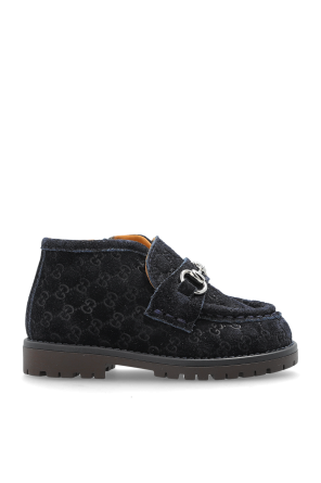 Zapatos de ante con patrón 