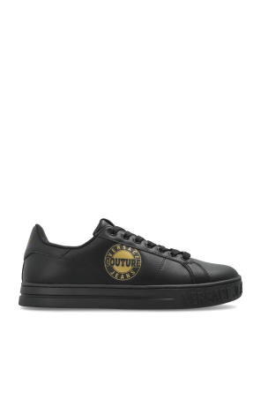 Sports shoes with printed logo