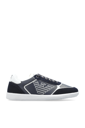 Sportschuhe mit Logo