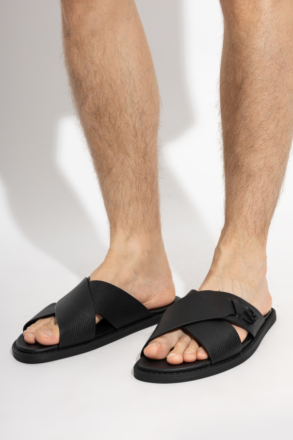 Fendi Skórzane klapki z logo