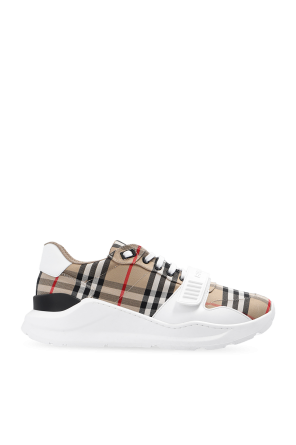 Buty sportowe ze wzorem kratę