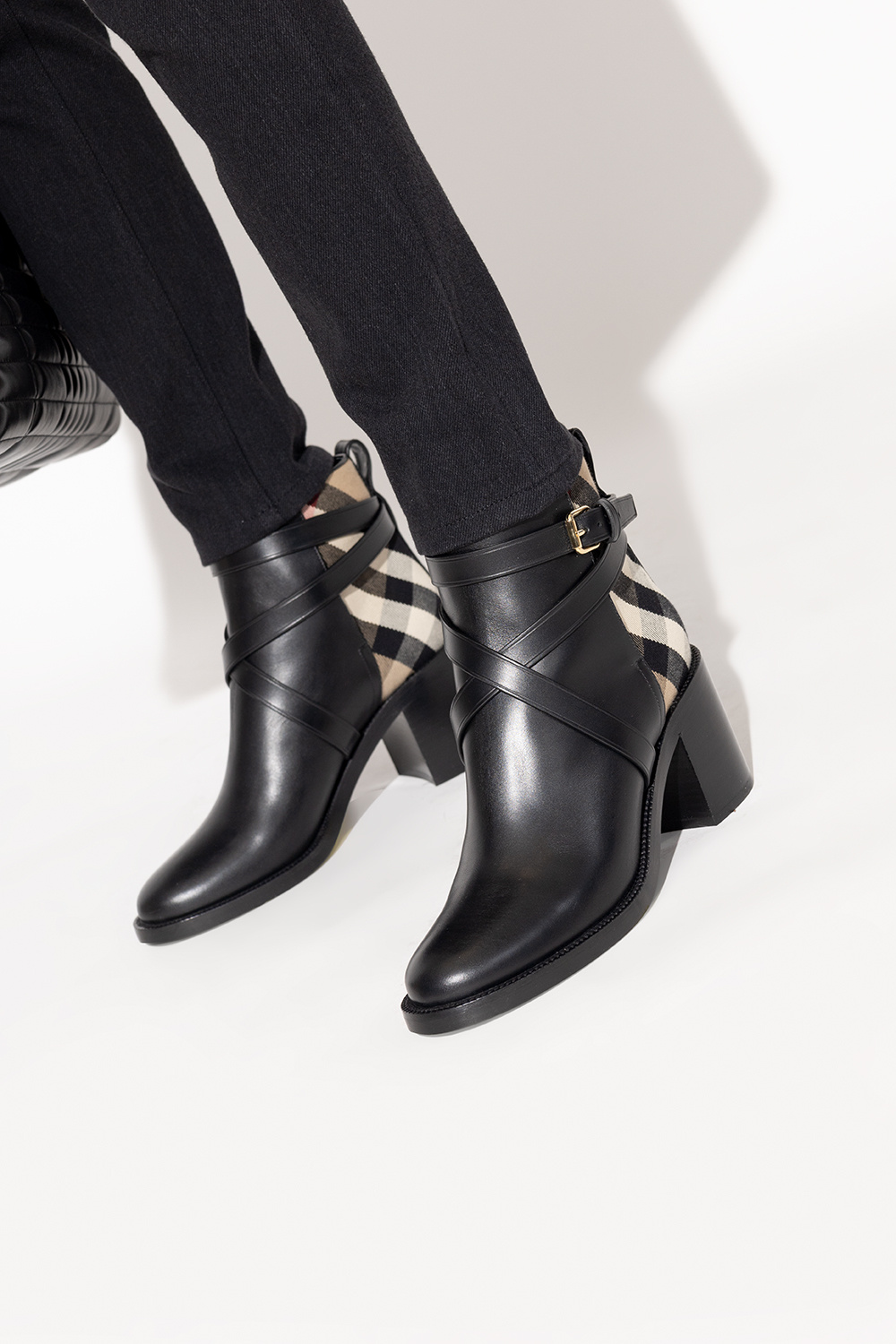 burberry black ‘New Pryle’ heeled ankle boots