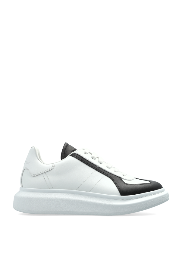 Sports shoes with logo od Alexander McQueen