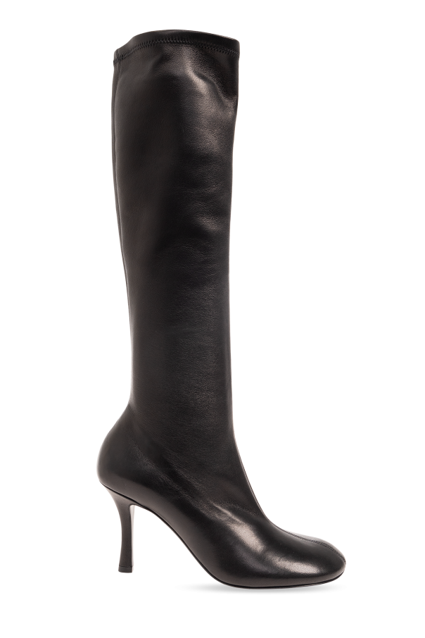 ‘Baby’ heeled boots od Burberry