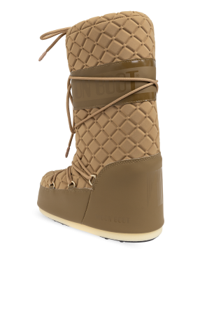 Moon Boot Snow Boots Icon Quilt