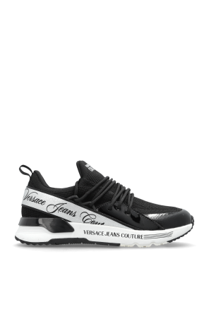 Sports shoes with printed logo