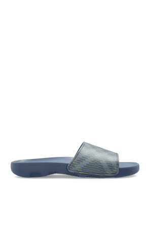 Slides dive od Burberry