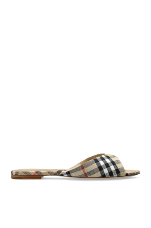 Patterned flip-flops od Burberry