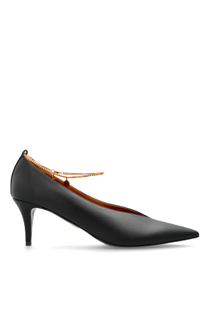 Sapatos de salto alto com corrente