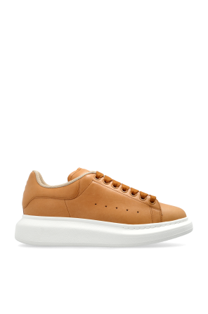 Oversized retro sneakers od Alexander McQueen