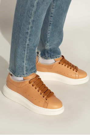 Oversized retro sneakers od Alexander McQueen
