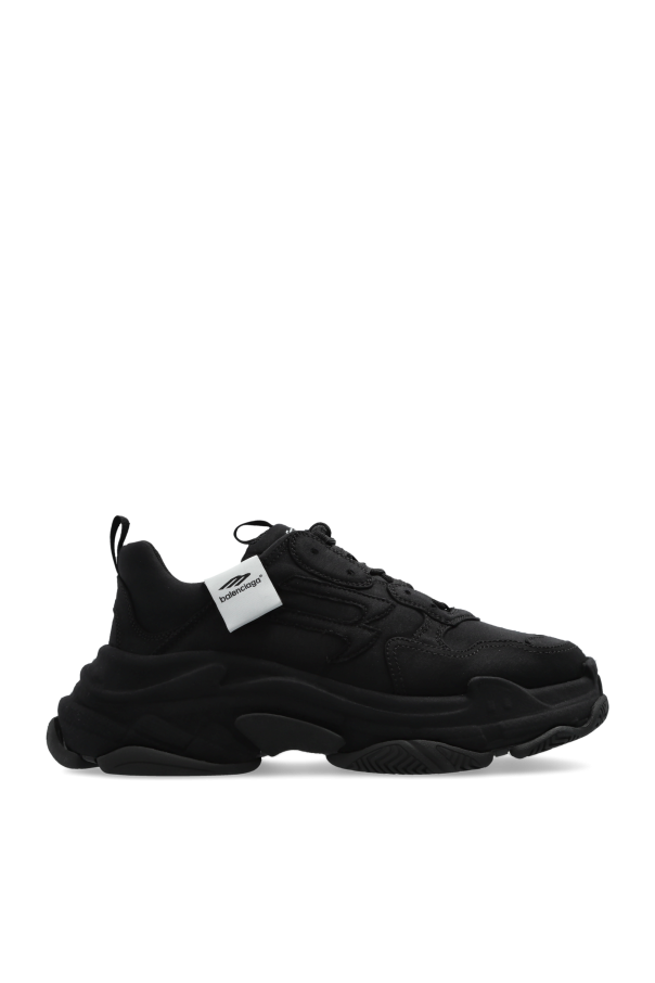 "Triple S" sports shoes od Balenciaga