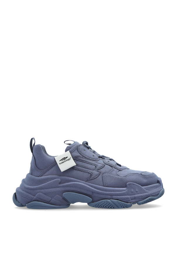 Sports shoes "Triple S" od Balenciaga